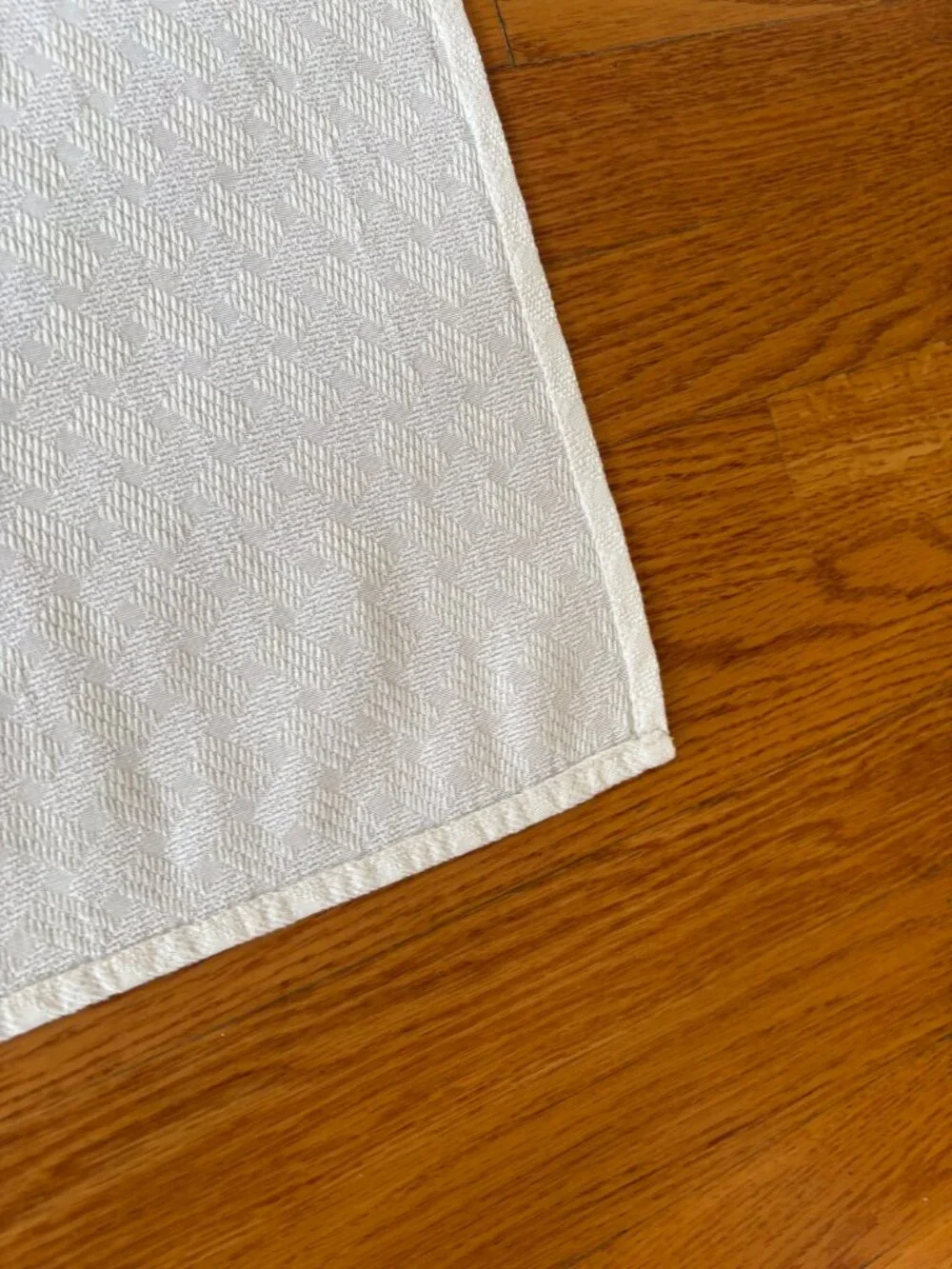 Large Rectangular White Textured Tablecloth  112